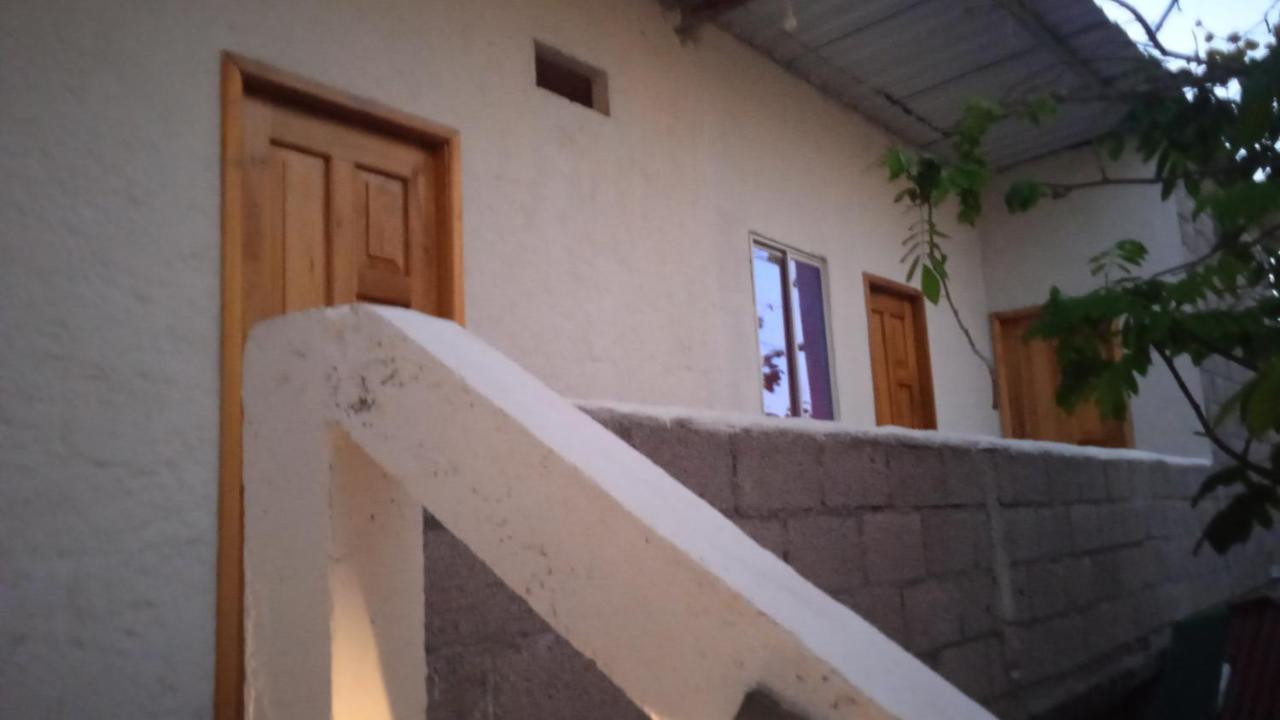 Hostal Cabanas Don Jorge Puerto Baquerizo Moreno Esterno foto