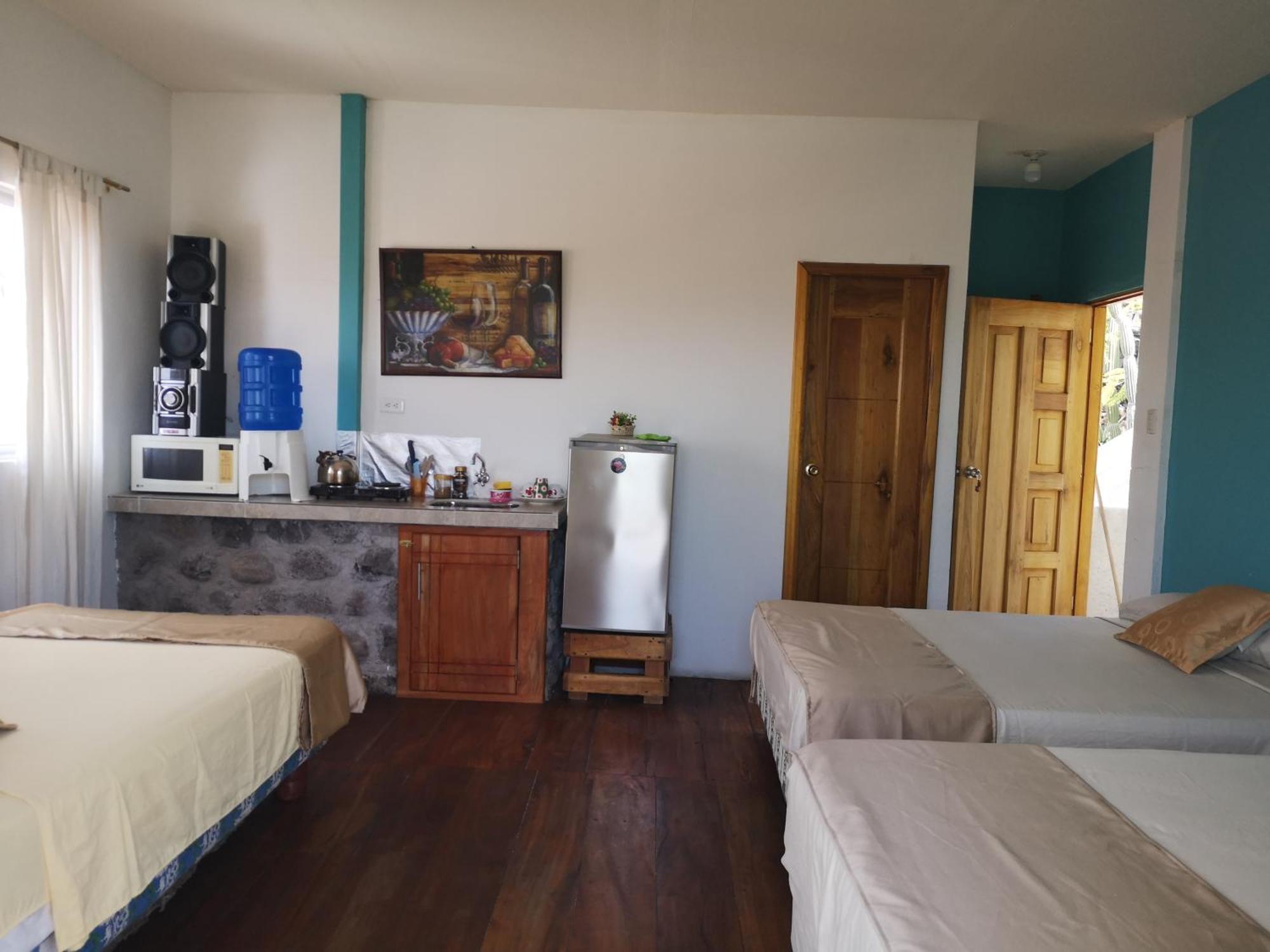Hostal Cabanas Don Jorge Puerto Baquerizo Moreno Esterno foto